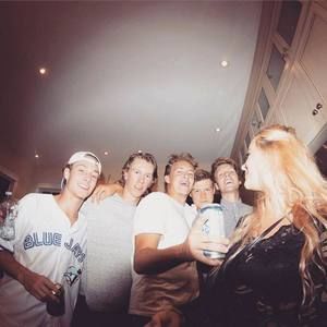 Meet your Posher, Cam